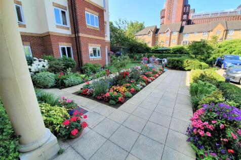 Gardens (1).jpg