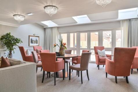 Owners Lounge 4.jpg