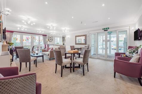 Owners Lounge.jpg