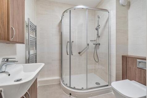 Shower Room.jpg