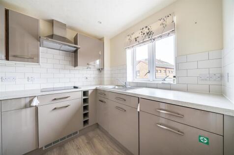 Kitchen (2).jpg