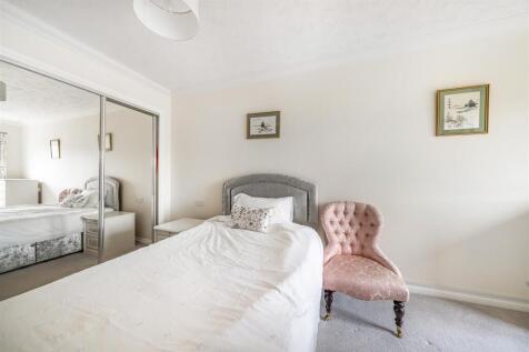 Bedroom (2).jpg