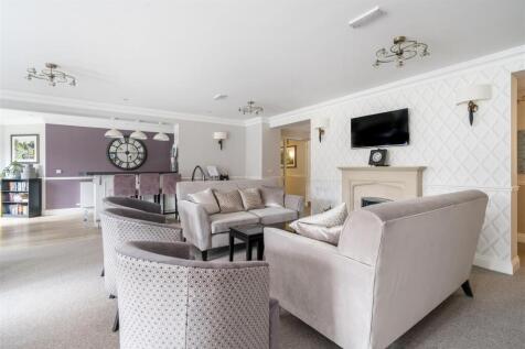 Owners Lounge.jpg