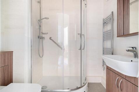 Shower Room.jpg