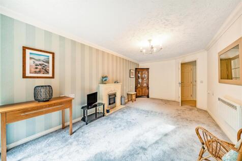 Living Room.jpg