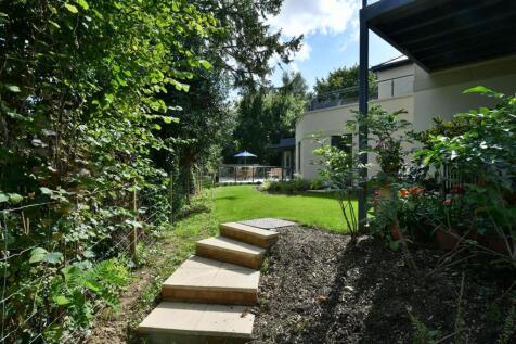 Malmesbury_Exterior_0021.jpg