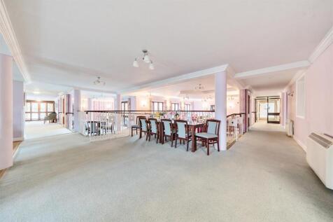 Owners Lounge.jpg