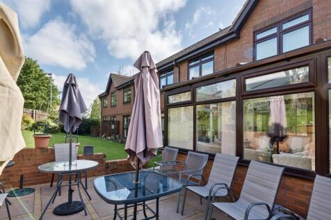Owners Patio 2.jpg