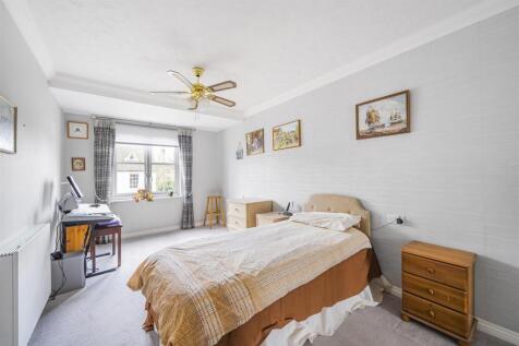 Bedroom (2).jpg
