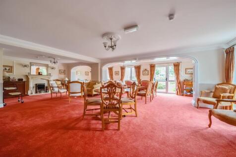 Owners Lounge.jpg
