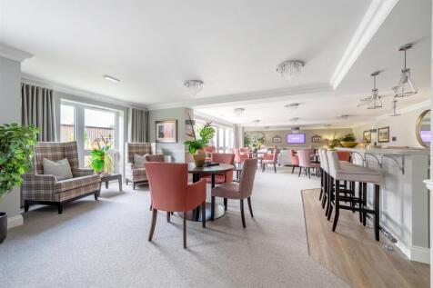 Owners Lounge 6.JPG