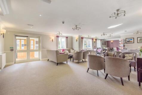 Owners Lounge - New.JPG