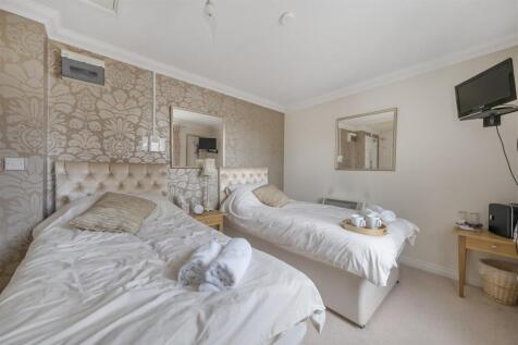 Owners Guest Suite.jpg