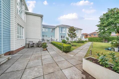 Owners Patio Area.jpg