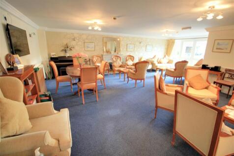 NEW OWNERS LOUNGE.jpg