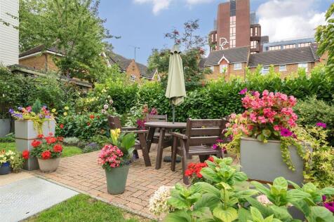 Owners Patio Area - New.jpg