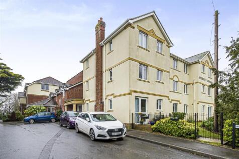 Andrews Lodge - Front.jpg