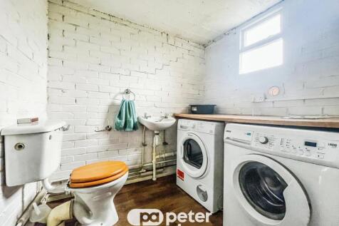 Cloakroom/wc
