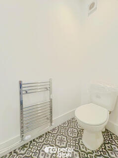 Cloakroom/wc