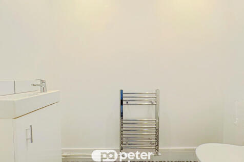 Cloakroom/wc