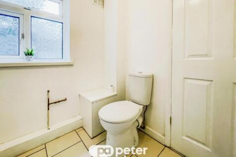 Cloakroom/wc