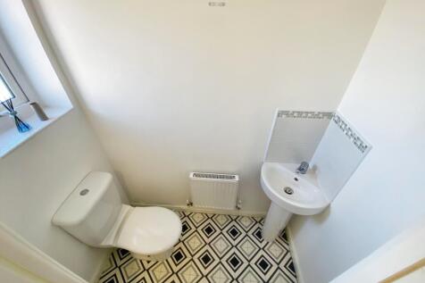 Cloakroom/wc