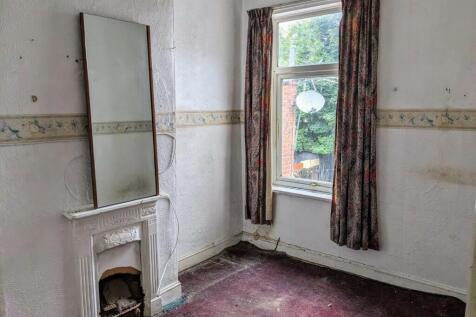 Rear Bedroom