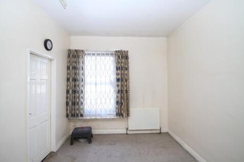 Rear Bedroom