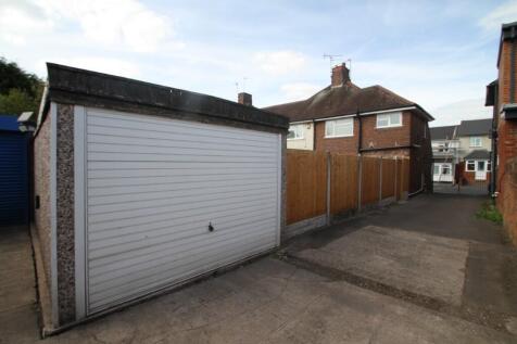 Drive &amp; Garage