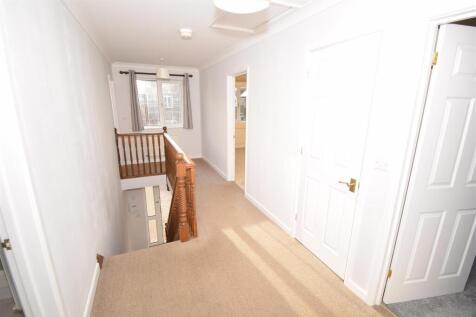 43 railway drive (11).JPG