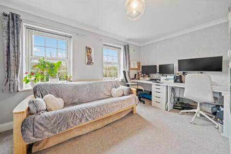 90, St. Georges Drive21.jpg