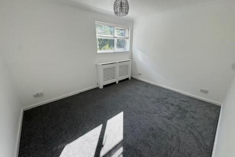 main bedroom.jpg
