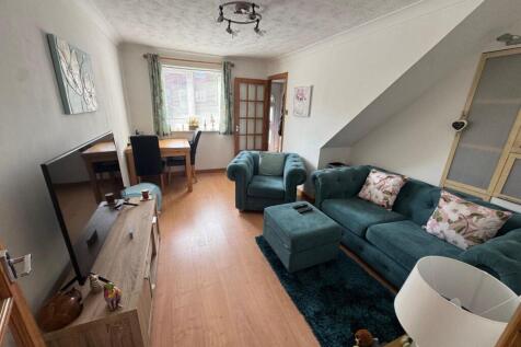 living room 2.jpg
