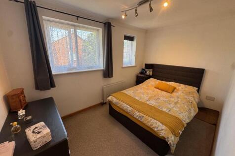 bedroom.jpg