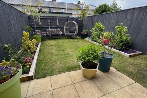 garden 2.jpg
