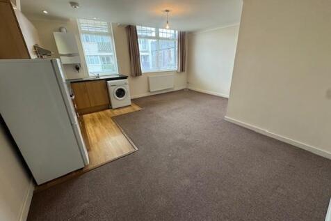 living area 2.jpg