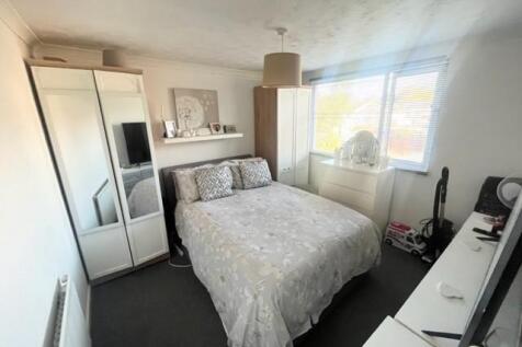 Main bedroom.jpg