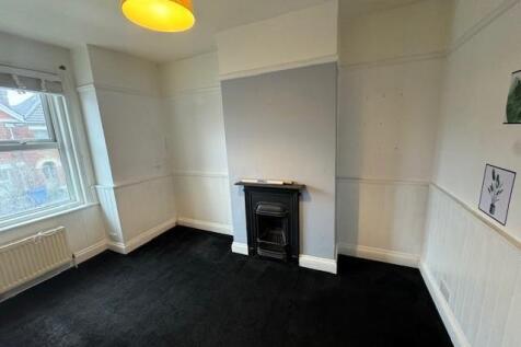 bedroom two.jpg