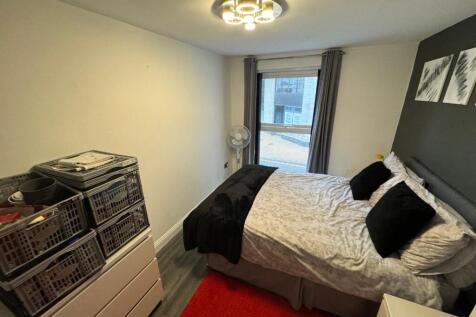 main bedroom.jpg