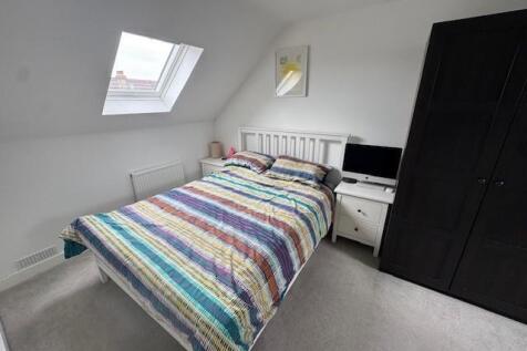 main bedroom.jpg