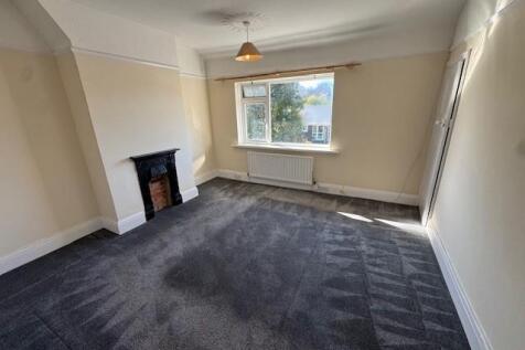 lounge 4 Upper.jpg