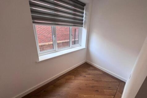 Flat 4.jpg