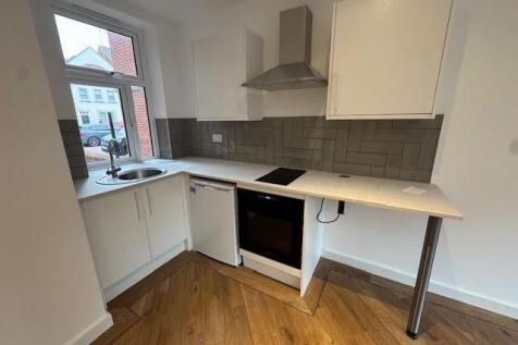 kitchen 2.jpg