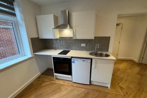 kitchen 3.jpg