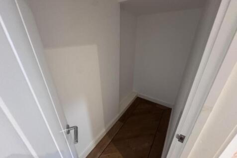 flat 9.jpg
