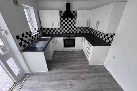 kitchen 2.jpg