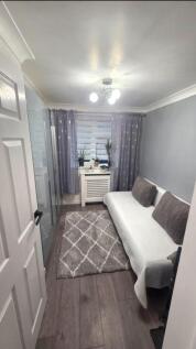 Portchester 2nd bedroom.jpg