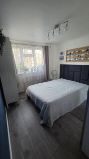 Portchester bedroom.jpeg