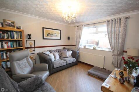 Second Lounge / Bedroom Four