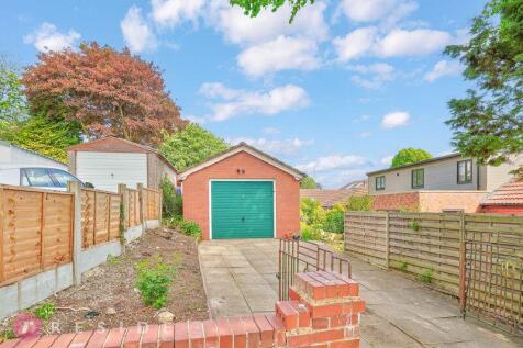 Driveway / Garage